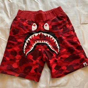 Mens Bape Camo Logo Sweat Shorts in Red/ Large